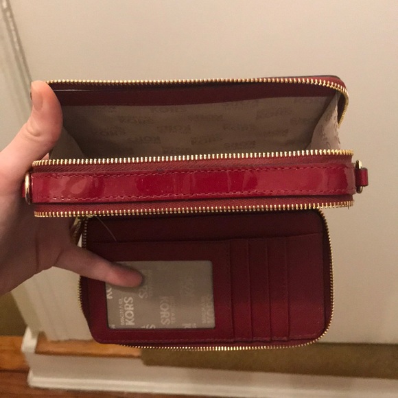 Michael Kors Wallet - Picture 4 of 4